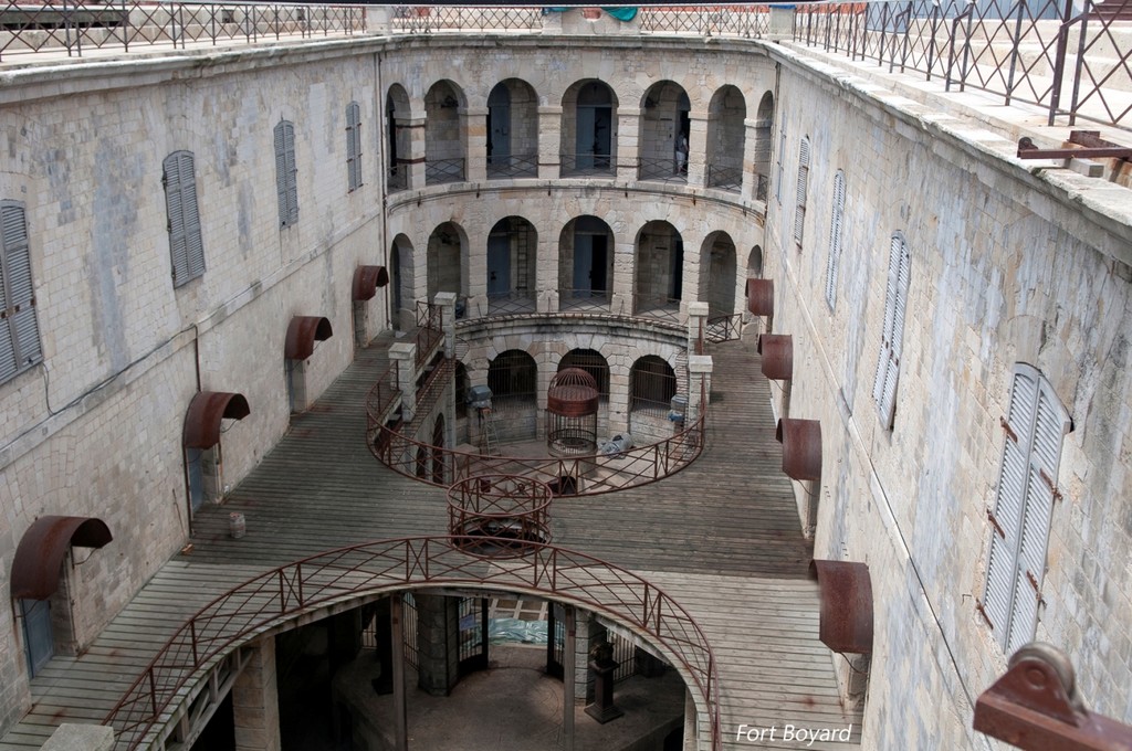 alentours.fort.p1Alt